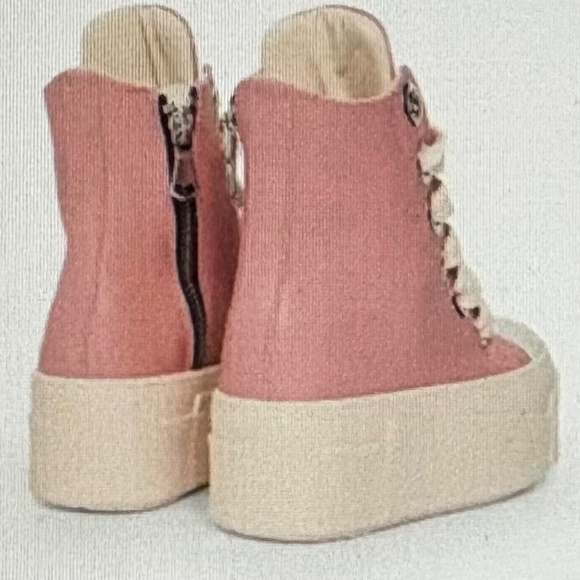 Converse style sneakers/boots - Picture 2 of 4